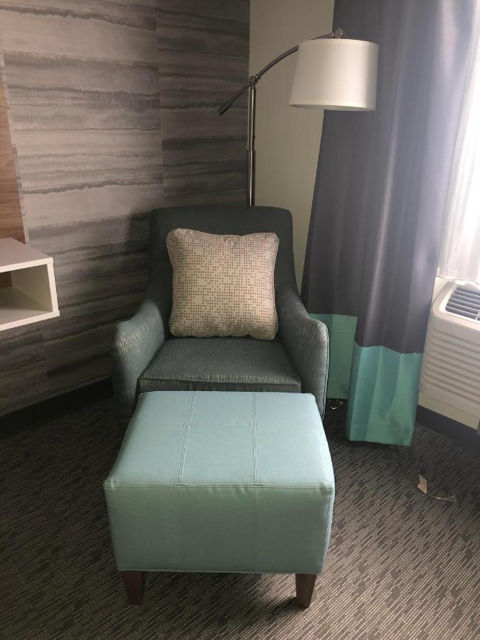 Super 8 By Wyndham Manchester Airport Extérieur photo